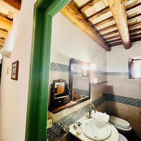 Cortile Padre Vincenzo *