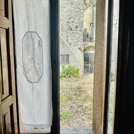 Cortile Padre Vincenzo Apartman *