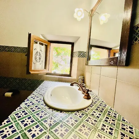 Cortile Padre Vincenzo Apartman Erice