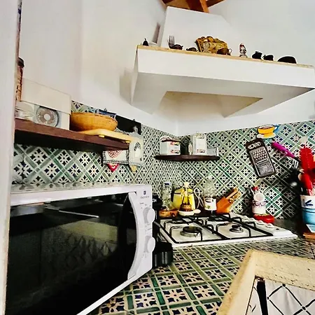 Cortile Padre Vincenzo Erice